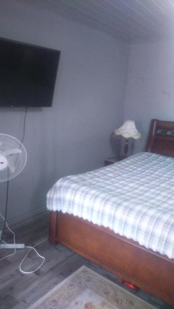 Boutique Hotel Poti Luaran gambar